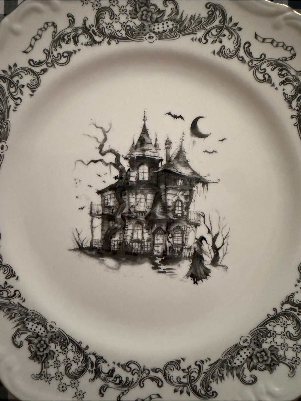 Set of 4 Halloween Salad Plates Black and white Haunted Mansion - Picture 4 of 7